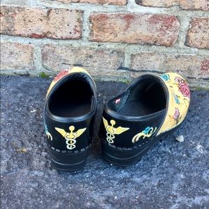 Sanita Shoes - Sanita Artist Hand Painted Clogs Sanita Shoes - Sanita Artist Hand Painted Clogs
